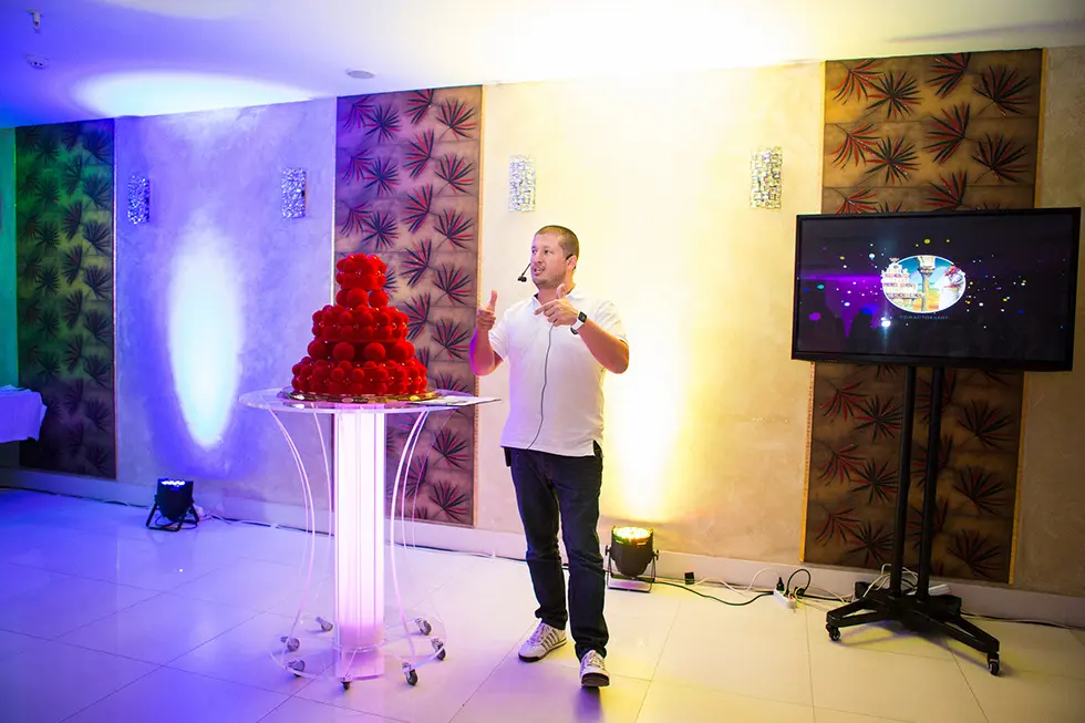 evo_club_presentationIMG_9202 copy